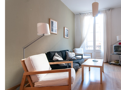 Apartamento de 2 dormitorios en Poble-sec, Barcelona