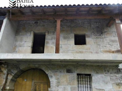 Casa adosada en venta en Las Barcenas, 42, Villafufre