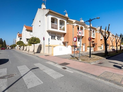 Casa adosada en venta en San Miguel