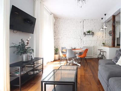 Elegante apartamento de 4 dormitorios en alquiler en Malasaña, Madrid