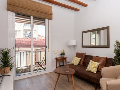 Encantador apartamento de 2 dormitorios en alquiler en Sants, Barcelona