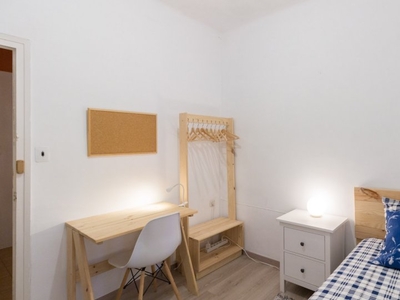 Encantadora habitación, Solo mujeres, en alquiler en Eixample, Barcelona