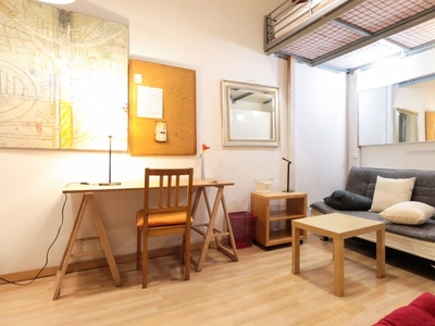 Habitación en apartamento de 5 dormitorios en Barri Gòtic, Barcelona