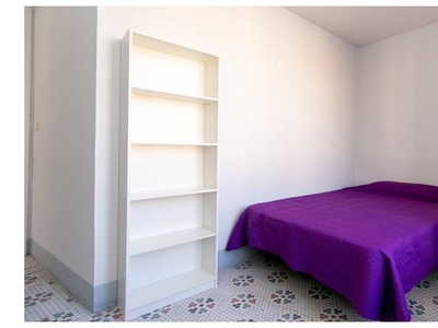 Habitación en piso compartido en Granada