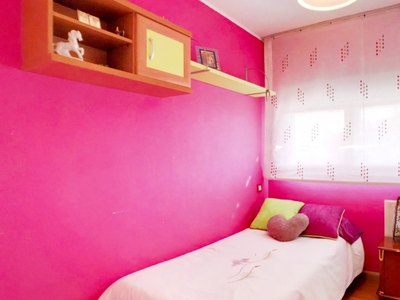 Habitación individual en alquiler, apartamento de 4 dormitorios, Usera, Madrid