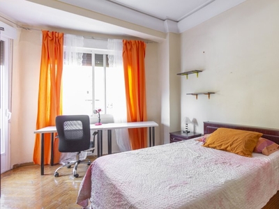 Maravilloso piso compartido de 5 habitaciones en Madrid