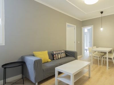 Moderno apartamento de 3 dormitorios en alquiler en Delicias, Madrid