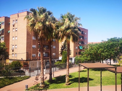 Piso de alquiler en Avenida de Cádiz, Barrio de Zaidín