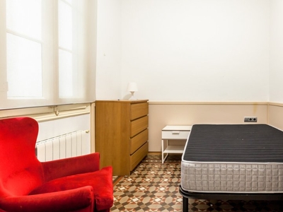 Relajante habitación en piso compartido en El Born, Barcelona