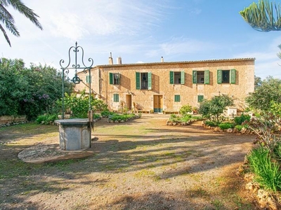 Casa con terreno en Manacor