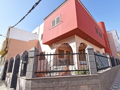Casa independiente en venta en Agüimes
