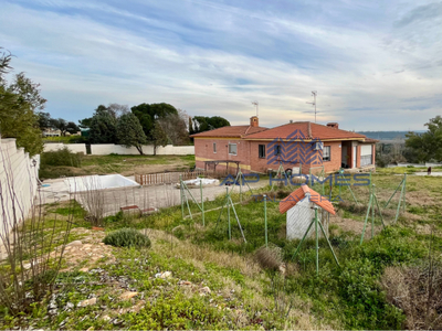 Chalet en San Román de los Montes