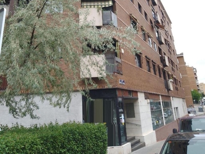 Local en venta en Madrid de 231 m2