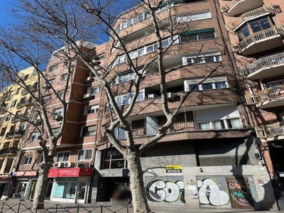 Local en venta en Madrid de 355 m2