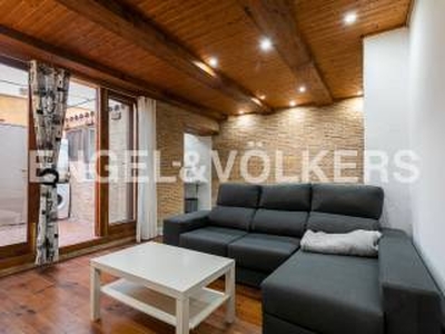 Piso de tres habitaciones 74 m², Les Tendetes, València