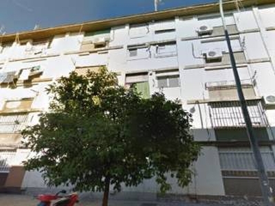 Piso de tres habitaciones Calle Osa Mayor, Parque Amate-Santa Aurelia, Sevilla
