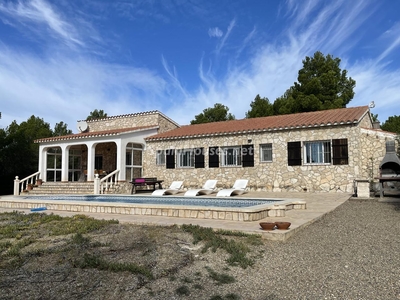 Villa en venta en Les Tres Cales, L'Ametlla de Mar