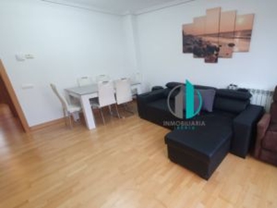 Apartamento en alquiler en Avenida Moncalvillo