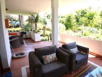 Apartamento en alquiler en Lomas de Marbella Club-Puente Romano