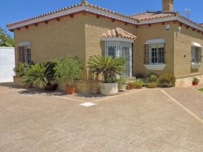 Casa en alquiler en Urb. los Almendros