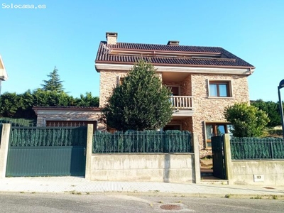 CHALET INDEPENDIENTE CON JARDÍN Y VISTAS AL MAR