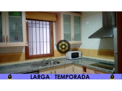 LT/ Apartamento de UN dormitorio en zona Realejo