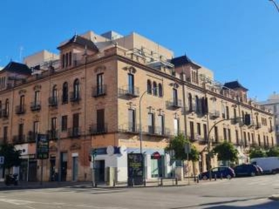 Piso de cuatro habitaciones Avenida Jose Laguillo, 14, San José-San Carlos-Fontanal, Sevilla