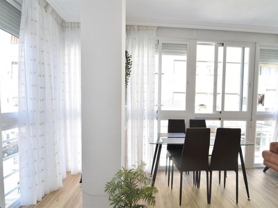 Apartamento con 2 habitaciones amueblado con ascensor, parking, piscina, calefacción y aire acondicionado en Nerja