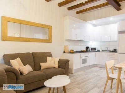 Apartamento entero de 3 habitaciones en Barcelona.