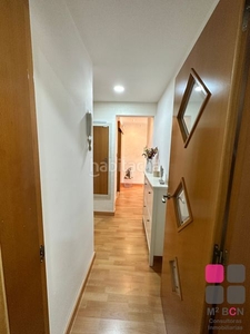 Ático con 2 habitaciones con calefacción y aire acondicionado en Sant Boi de Llobregat