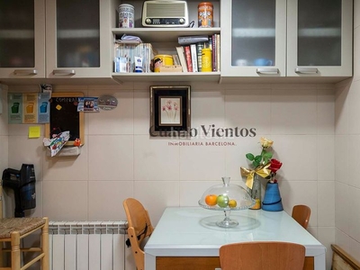 Casa adosada casa de 5 dormitorios con jardín y piscina en sant cugat - mirasol en Sant Cugat del Vallès