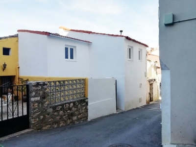 Casa nueva en casco urbano de Los Santos de la Humosa