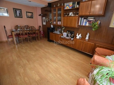 Casa pareada con 4 habitaciones con parking, calefacción y aire acondicionado en Getafe