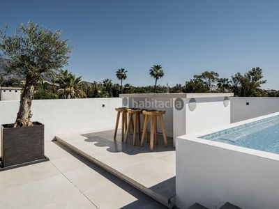 Chalet con 5 habitaciones amueblado con parking y piscina en Marbella