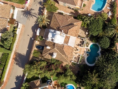 Chalet majestuosa mansión de estilo clásico en Riviera del Sol con 9 dormitorios y vistas panorámicas en Mijas