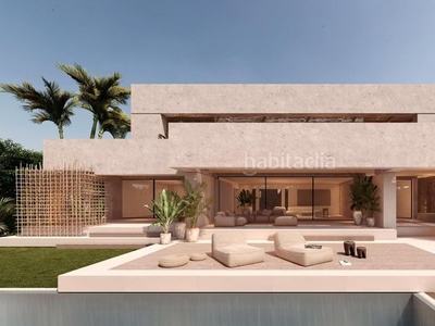 Chalet villa de lujo llave en mano: elegancia y comodidad en el corazón de nueva andalucía en Marbella