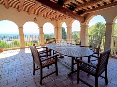 Masía con 8 habitaciones con parking, piscina, calefacción, aire acondicionado y jardín en Castellví de la Marca