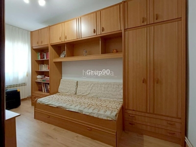 Piso bonito piso de 4 dormitorios para entrar a vivir en Lleida