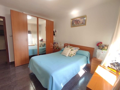 Piso con 3 habitaciones con aire acondicionado en Tarragona