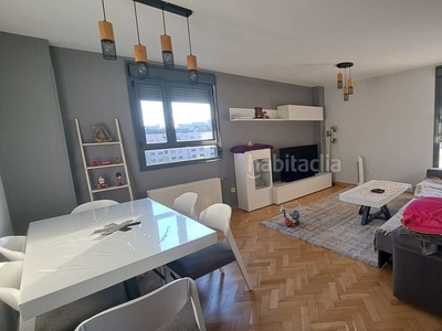 Piso con 3 habitaciones con ascensor y calefacción en Coslada