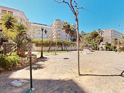 Piso con ascensor, piscina y jardín en Mar i Camp - Platja dels Capellans Salou