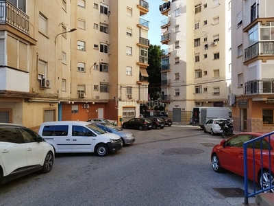 Piso en 5 piso con 3 habitaciones con ascensor en Málaga