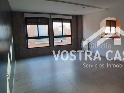 Piso en vicente badia 2-3-17 piso con 3 habitaciones con calefacción y aire acondicionado en Eliana (l´)