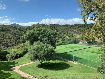 Planta baja apartamento planta baja en los arqueros en Benahavís