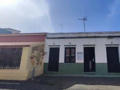 Casa en venta en Urb. los Lentiscos en Santa Brígida por 160,000 €