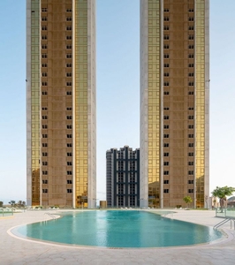 Piso en venta en Playa de Poniente de 8 habitaciones con terraza y piscina