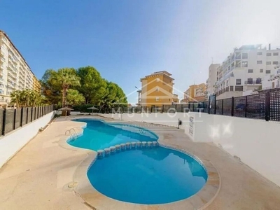 Venta de piso en Dehesa de Campoamor - La Regia - Aguamarina de 2 habitaciones con terraza y piscina