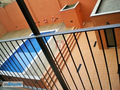 Alquiler de Piso 2 dormitorios, 2 baños, 1 garajes, Buen estado, en Sabadell, Barcelona