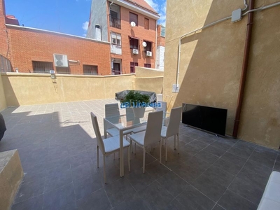 Alquiler piso alquiler un piso bajo con grande patio en Madrid