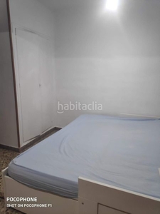 Alquiler piso en avenida palma de mallorca apartamento de tres dormitorios y un cuarto de baño en venta en Torremolinos